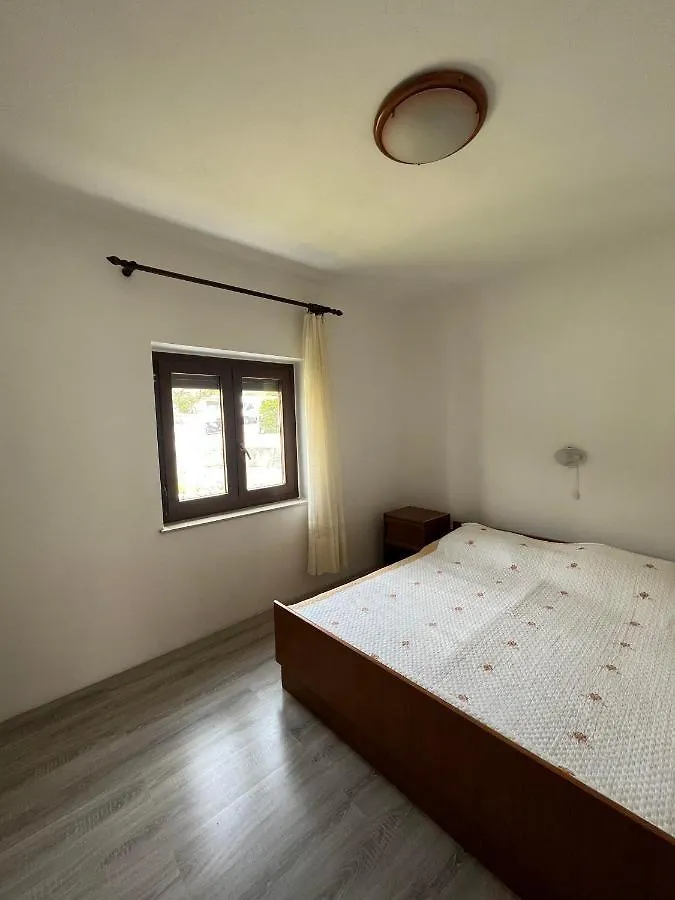 Apt Stefanic 4/2 Apartment Baska  0*, Baska (Krk)